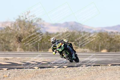 media/Dec-06-2025-CVMA (Sat) [[4a896cc04c]]/Race 9-500-400-350 Supersport/